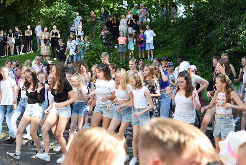 Das Tanzprojekt lud alle Besucher zum Mittanzen ein.